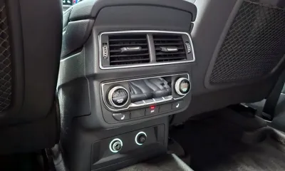 Audi Q7 2019, 108792 км, за 17239.15 USD - фото 27