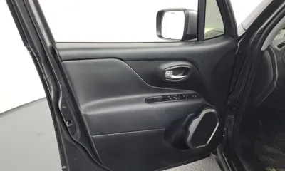 Jeep Renegade 2020, 119010 км, за 8024.34 USD - фото 24