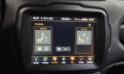 Jeep Renegade 2020, 119010 км, за 8024.34 USD - фото 33