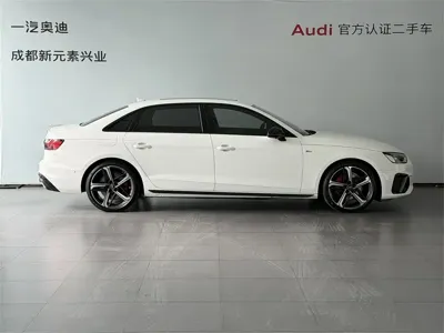Audi A4L 2022, 26000 км, за 25018.76 USD