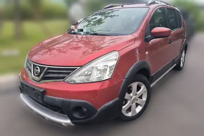 Nissan Livina · 2015 год