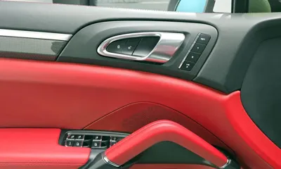 Porsche Cayenne 2014, 69970 км, за 24380.57 USD - фото 17