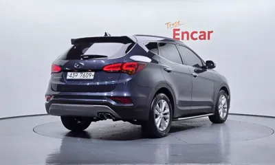 Hyundai Santafe 2018, 112186 км, за 7735.81 USD