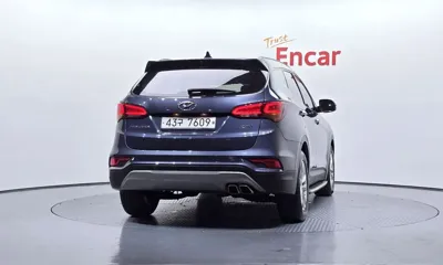 Hyundai Santafe 2018, 112186 км, за 7735.81 USD