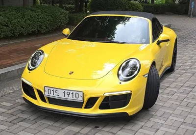 Porsche 911 2018, 54000 км, за 650061.52 USD