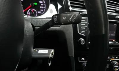 Volkswagen Golf 2015, 117995 км, за 5814.34 USD - фото 17