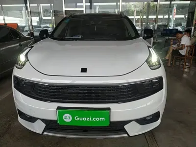 Lynk & Co 01 EM-P 2019, 47400 км, за 8725.55 USD