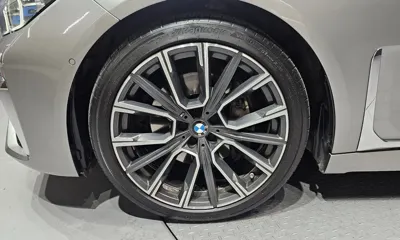 BMW 7-Series 2021, 84585 км, за 36497.31 USD