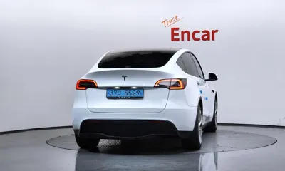 Tesla Model Y 2021, 100030 км, за 19364.58 USD