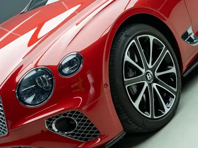 Bentley Continental 2023, 35000 км, за 360499.19 USD