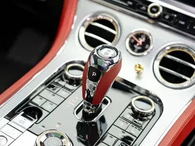 Bentley Continental 2023, 35000 км, за 360989.21 USD - фото 20