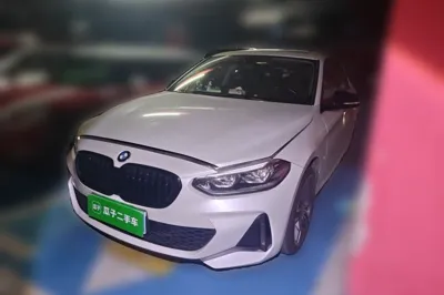 BMW 1 Series · 2021 год