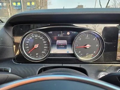 Mercedes-Benz E-Class 2018, 121112 км, за 14657.99 USD - фото 17