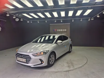 Hyundai Avante · 2017 год
