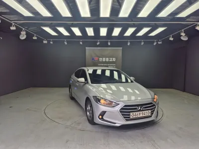 Hyundai Avante 2017, 120538 км, за 4355.46 USD - фото 16