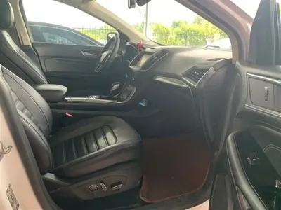 Ford Edge 2015, 100000 км, за 7200.89 USD