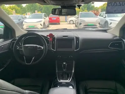 Ford Edge 2015, 100000 км, за 7200.89 USD