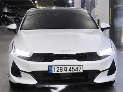 Kia K5 2023, 96191 км, за 13521.41 USD