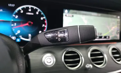 Mercedes-Benz E-Class 2023, 34469 км, за 25081.45 USD - фото 9