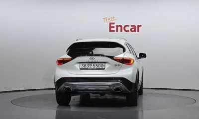 Infiniti QX30 2019, 37724 км, за 10444.03 USD