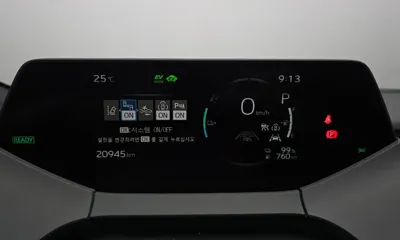 Toyota Prius 2024, 20945 км, за 22794.8 USD - фото 8