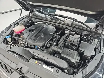 Kia K5 2022, 103504 км, за 10708.63 USD