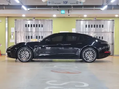 Porsche Panamera 2024, 1800 км, за 141721.74 USD
