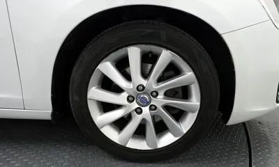 Volvo S60 2015, 132501 км, за 4102.67 USD
