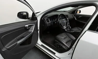 Volvo S60 2015, 132501 км, за 4102.67 USD - фото 10