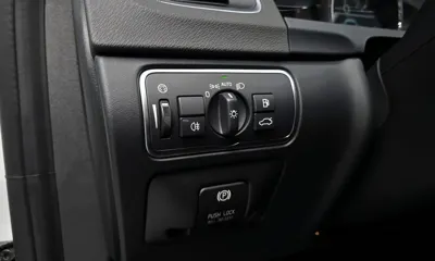 Volvo S60 2015, 132501 км, за 4102.67 USD - фото 16
