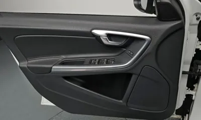 Volvo S60 2015, 132501 км, за 4102.67 USD - фото 24