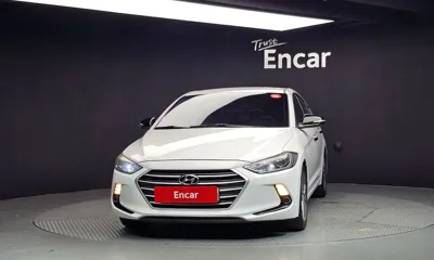 Hyundai Avante 2018, 159642 км, за 5185.77 USD