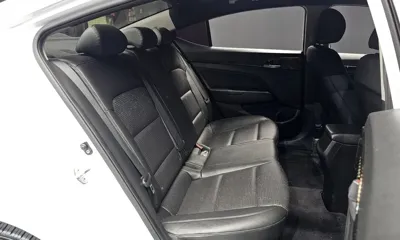 Hyundai Avante 2018, 159642 км, за 5185.77 USD - фото 11