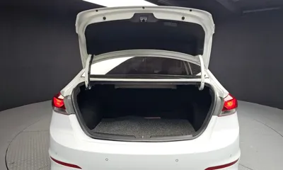 Hyundai Avante 2018, 159642 км, за 5185.77 USD - фото 20