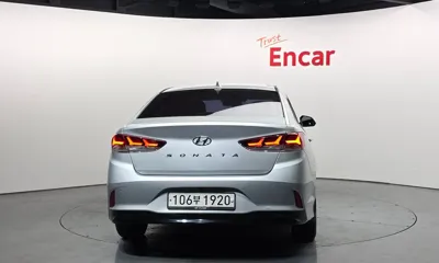 Hyundai Sonata 2018, 184553 км, за 4162.54 USD