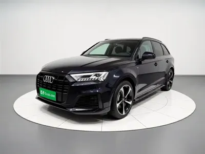Audi Q7 · 2021 год