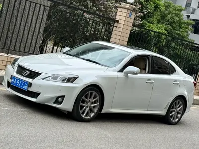 Lexus IS · 2011 год
