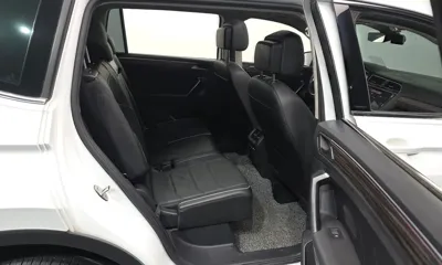 Volkswagen Tiguan 2023, 41351 км, за 18962.67 USD - фото 12