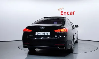 Hyundai Genesis 2016, 132653 км, за 65000.3 USD