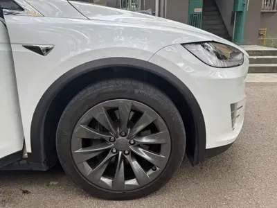 Tesla Model X 2018, 216000 км, за 29134.22 USD - фото 8