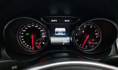Mercedes-Benz CLA-Class 2018, 103624 км, за 10076.05 USD - фото 8