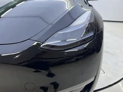 Tesla Model Y 2023, 53000 км, за 26927.08 USD - фото 8