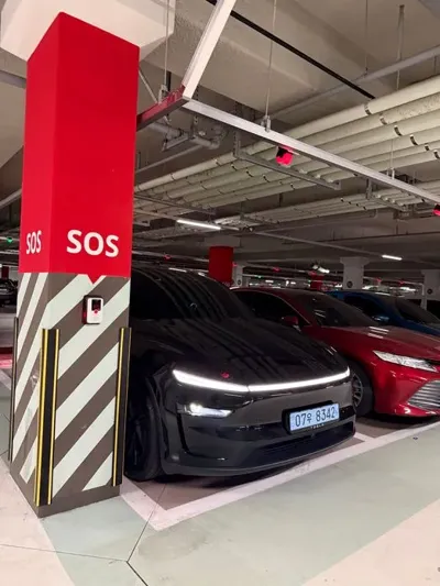 Tesla Model Y 2025, 13342 км, за 39979.18 USD