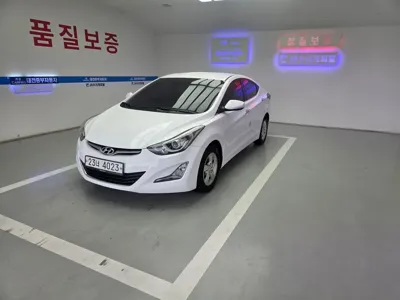 Hyundai Avante 2014, 125474 км, за 3741.63 USD