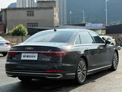 Audi A8 2022, 55000 км, за 64218.41 USD - фото 7