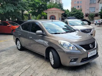 Nissan Sunny 2013, 106000 км, за 2136.47 USD