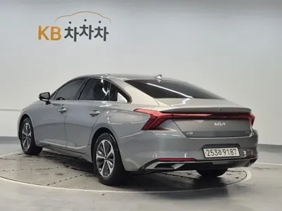 Kia K8 2022, 69359 км, за 16010.24 USD