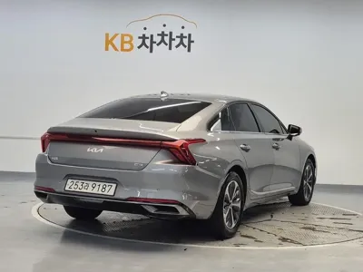 Kia K8 2022, 69359 км, за 16010.24 USD