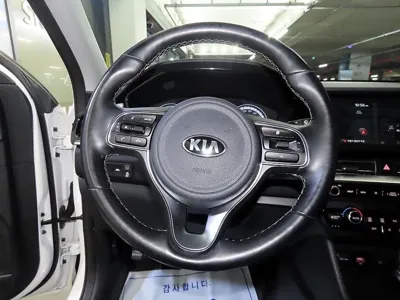 Kia Niro 2020, 45854 км, за 12552.89 USD - фото 8