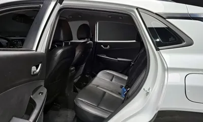 Hyundai Kona 2018, 81178 км, за 10043.32 USD - фото 12